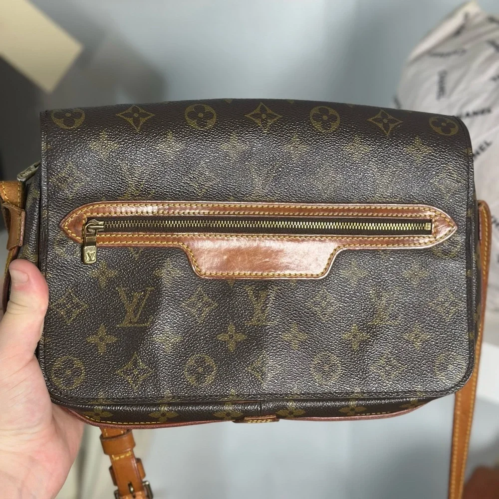 LV MONOGRAM FLAP ZIP BAG